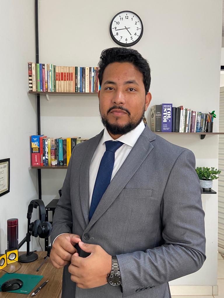 Dr. Felipe Santiago/CEO